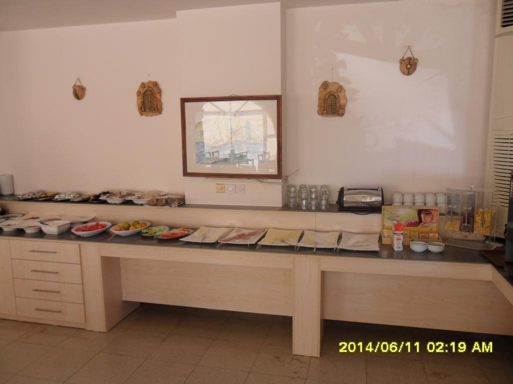 Hotel Club Alda Lapithos  Exterior foto